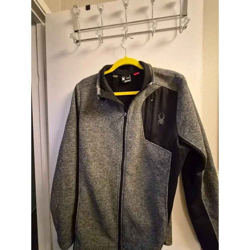 Mens Spyder Jacket, Size L, Gray And Black *Barely worn just a few times.
